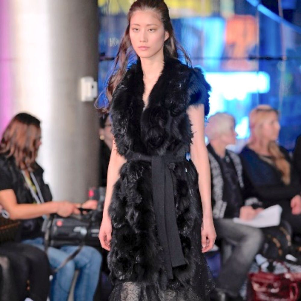 Carmen Marc Valvo Couture 2011 Black Dimensional Cashmere Knit Fur Vest